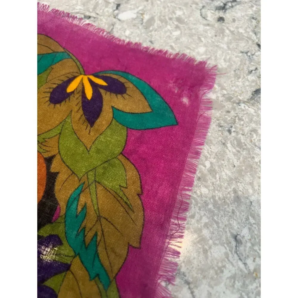 Vintage Retro Wmn's Lightweight Wool Square Scarf Artsy Pink Green 34